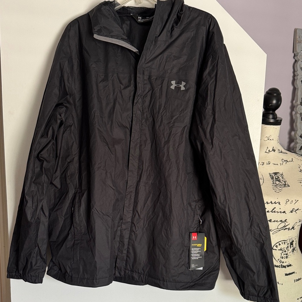 Under Armour Men's Black Windbreaker with Hood XXL NWT waterproof